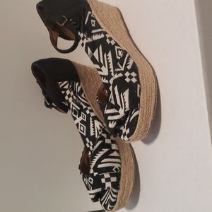 TOMS Wedges